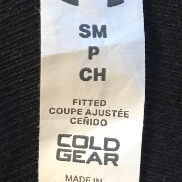 Under Armour Cold Gear and Heat Gear Shirt - Picture 5 of 5